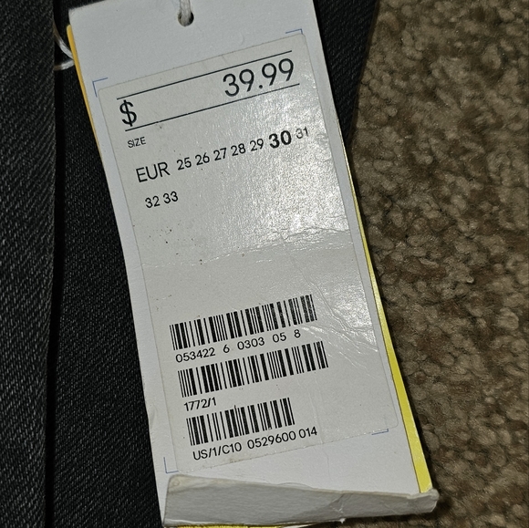 Womens H&M Denim Black Jeans with Black Rhinestones - Sz: 30 (Fits Like A 28/29) - Picture 7 of 11